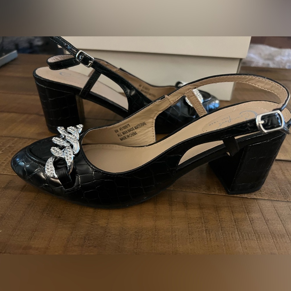 Comfort brand dressy heels , black , size 8
